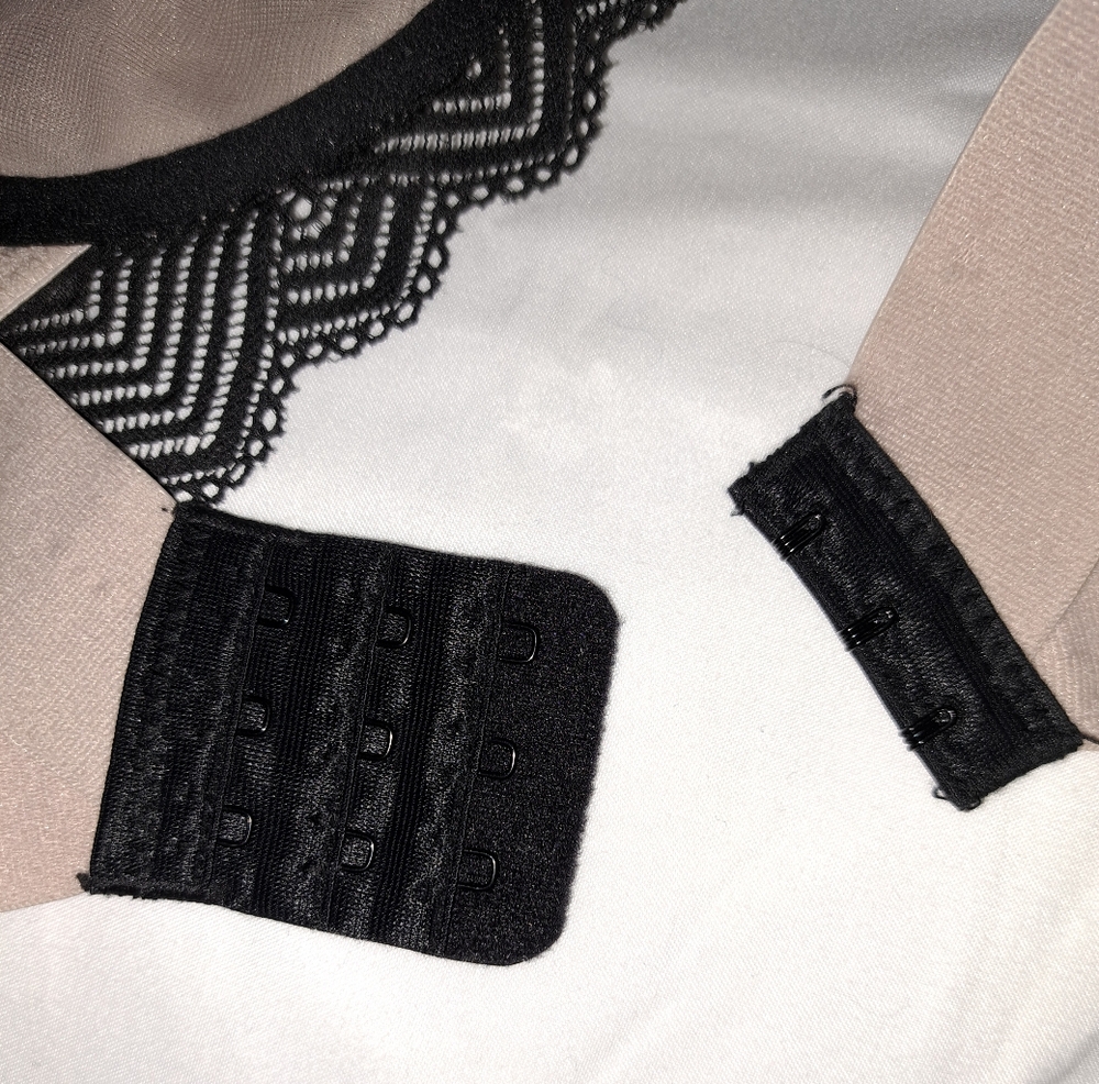 INTIMATELY FREE PEOPLE Underwire Bra Size 32DD ~ Black Lace And Nude Mesh - Picture 12 of 15